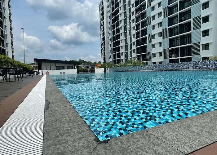 The Poolfront Homestay Desaru