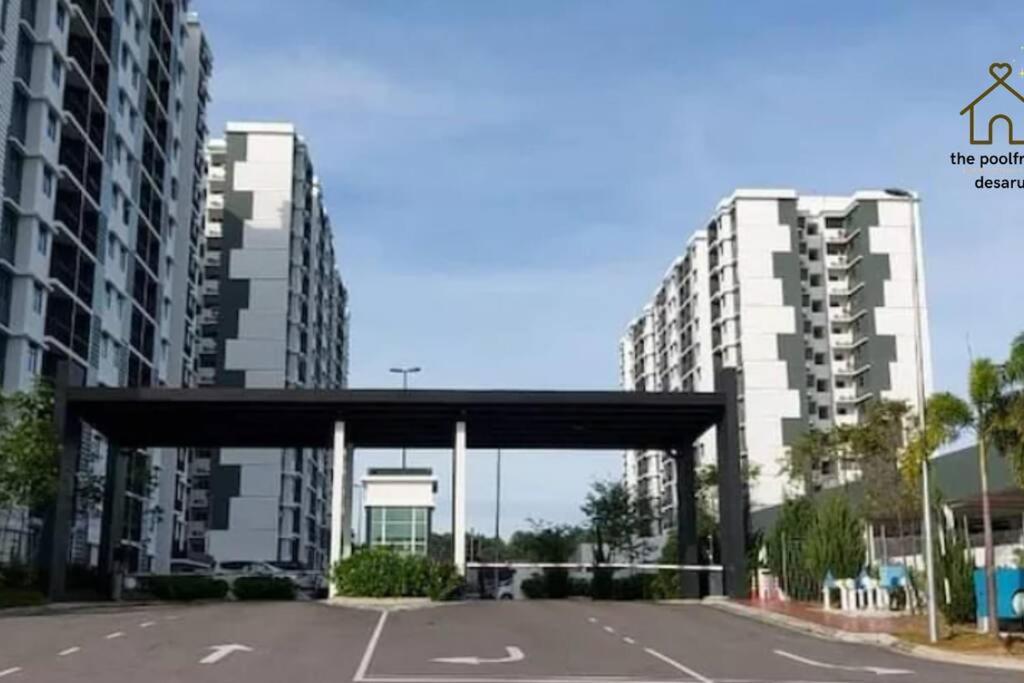 Apartment The Poolfront Desaru Bandar Penawar