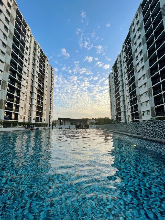 The Poolfront Desaru Bandar Penawar